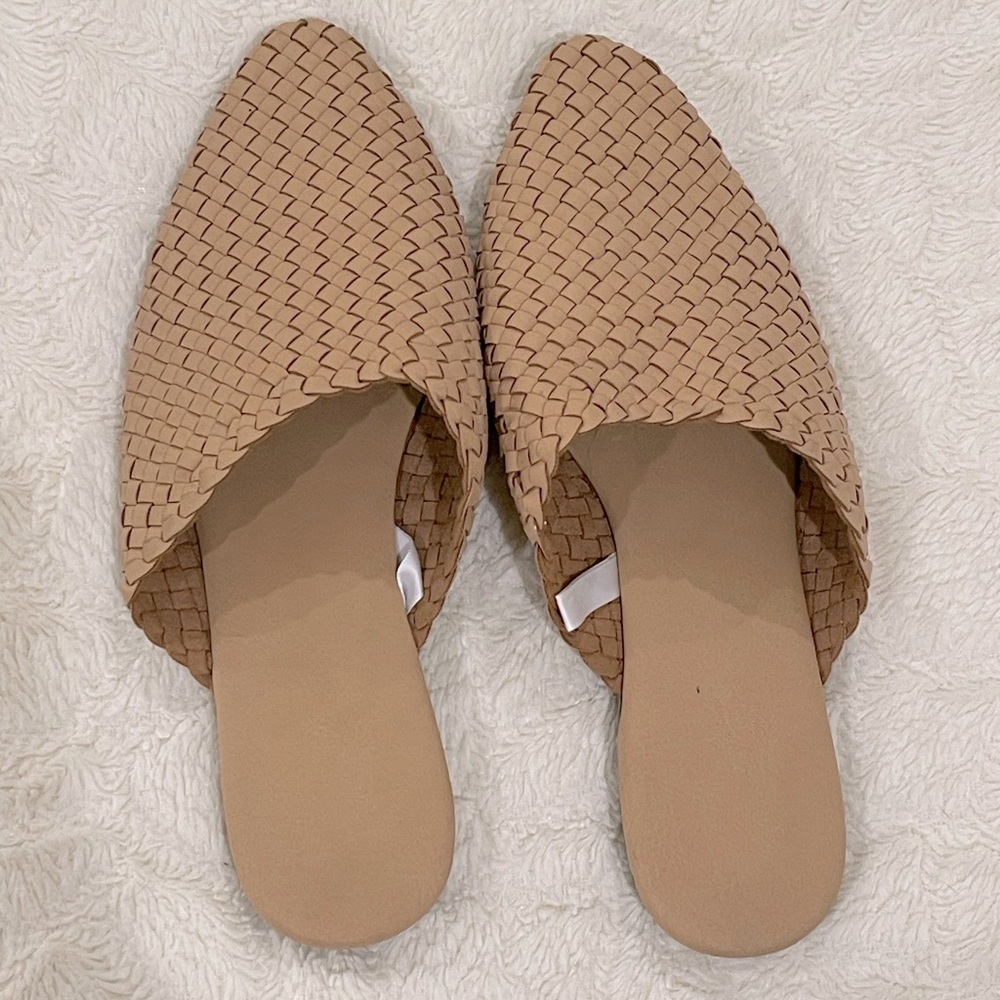 Women’s Target Universal Threads Elora Mule Flats